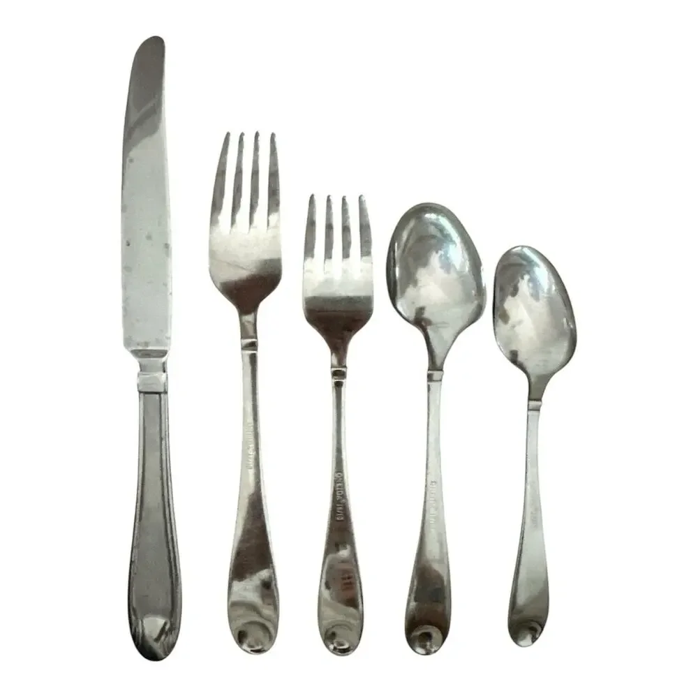 5 pc Place Setting SATIN GARNET Oneida 18/10 Stainless Flatware Spoon Fork Knife